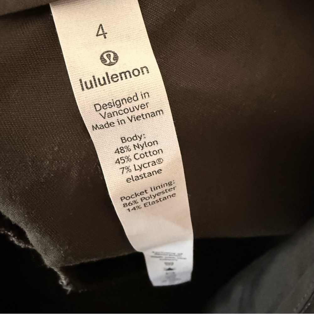 Lululemon Women's This Instant Dark Olive Green Shorts Size 4 - Picture 3 of 7